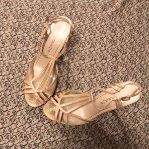 Caparros Gold High heeled shoes - Gatsby/Vintage vibes